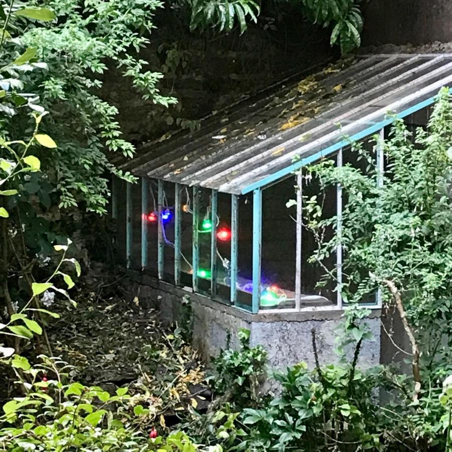 La Ronde De Questembert Exteriör bild